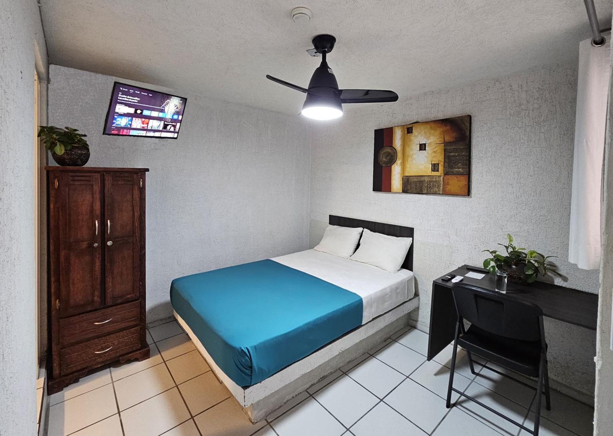 Hotel Del Refugio Guadalajara Ngoại thất bức ảnh