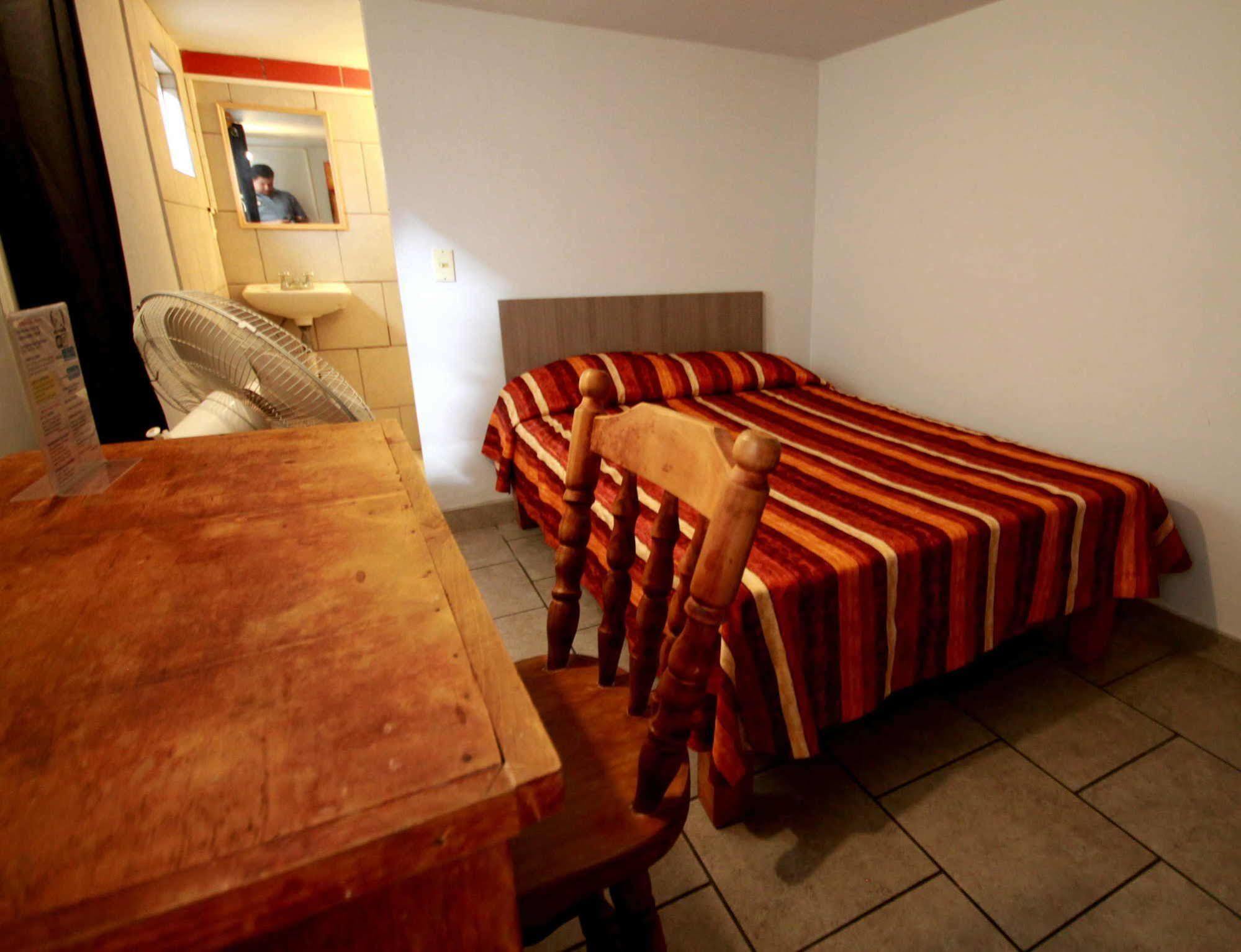 Hotel Del Refugio Guadalajara Ngoại thất bức ảnh