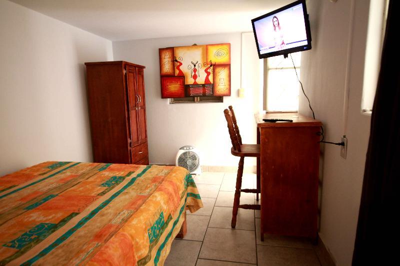 Hotel Del Refugio Guadalajara Ngoại thất bức ảnh