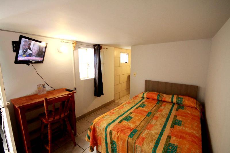 Hotel Del Refugio Guadalajara Ngoại thất bức ảnh